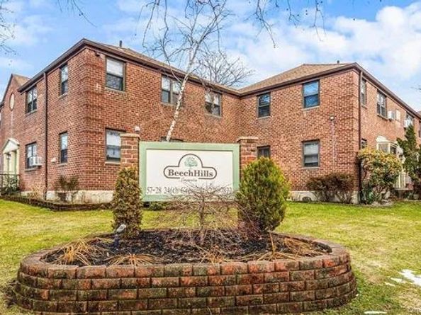 58-42 246th Crescent 1, Douglaston NY 11362