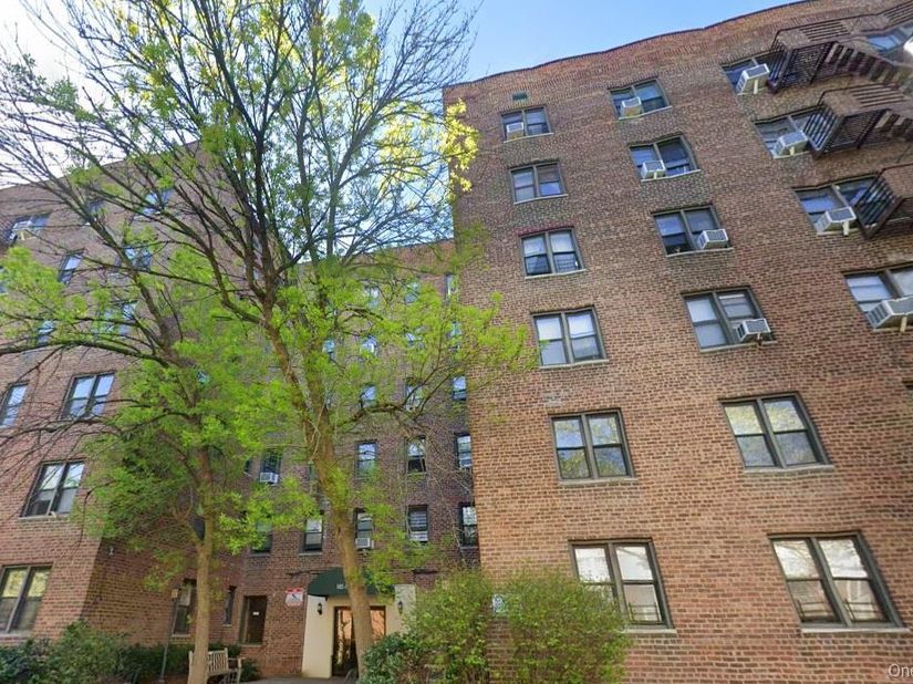 102-18 64th Avenue 6W, Forest Hills NY 11375