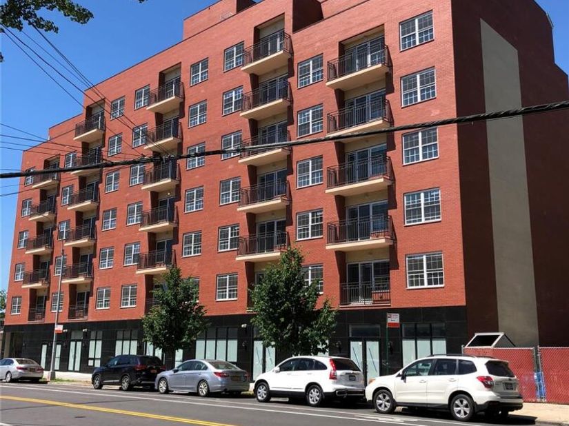 71-66 Parsons Boulevard 3F, Fresh Meadows NY 11365