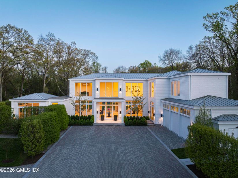 8 Fox Run Lane, Greenwich CT 06831