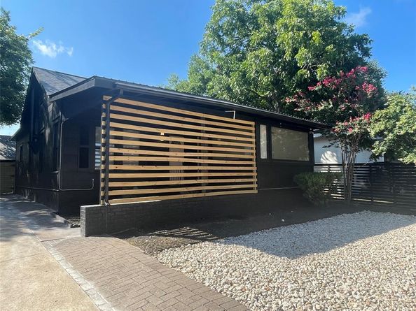 1403 Newfield LN, Austin TX 78703