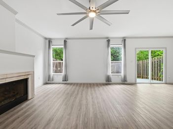 4620 W William Cannon DR
