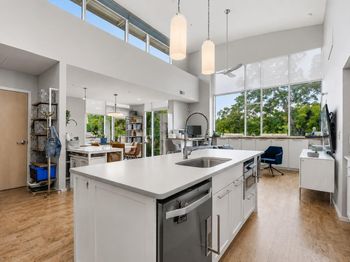 1600 Barton Springs RD