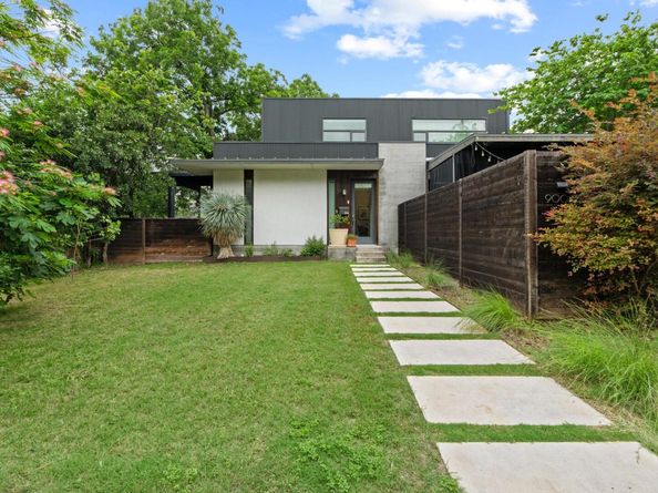 900 Karen Ave A, Austin TX 78757