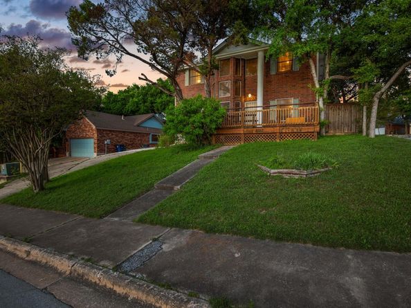 3017 Sunridge DR, Austin TX 78741