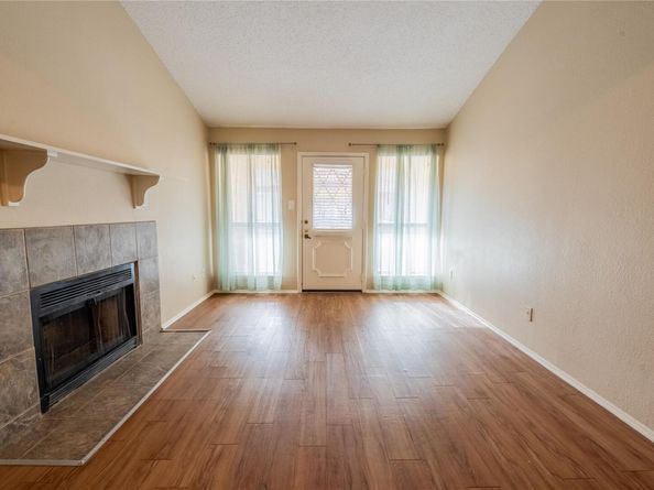 806 W 24th ST 320, Austin TX 78705