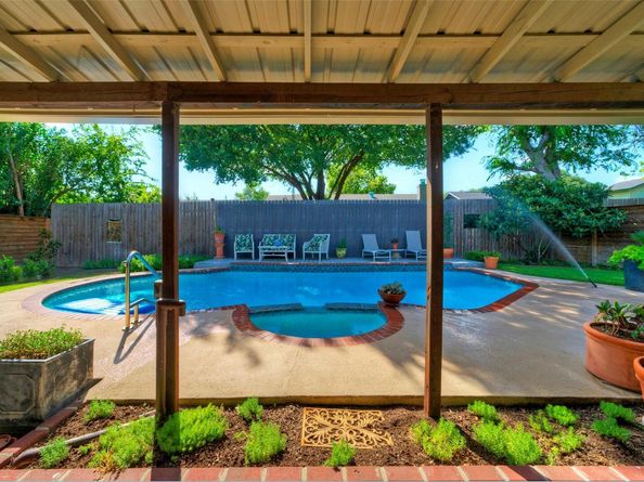 10606 Barnhill DR, Austin TX 78758