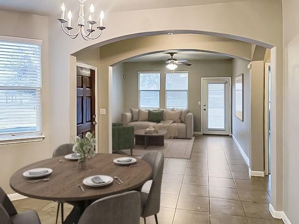 711 Rolling Oak DR 117, Round Rock TX 78664