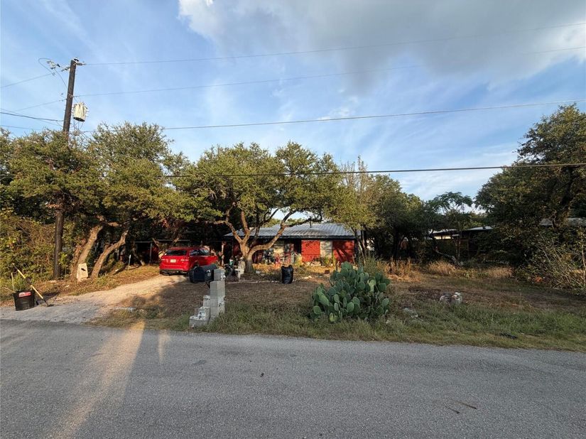 8207 Williamson Creek DR, Austin TX 78736