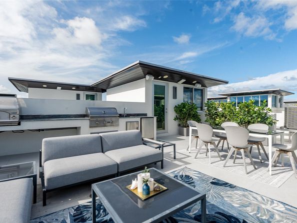 244 Garden Ct 244, Lauderdale By The Sea FL 33308