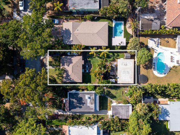 1015 Upland Rd, West Palm Beach FL 33401