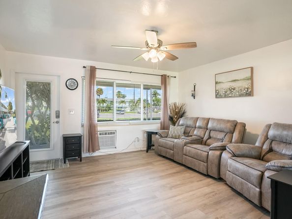 Undisclosed Address #FX-10542270, Hallandale Beach FL 33009