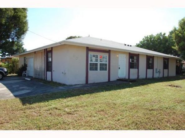 901 SW 78th Ave, North Lauderdale FL 33068