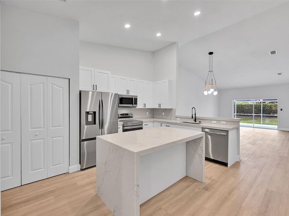 8402 Logia Cir, Boynton Beach FL 33472