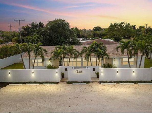 2000 NE 17 Ct., Fort Lauderdale FL 33304