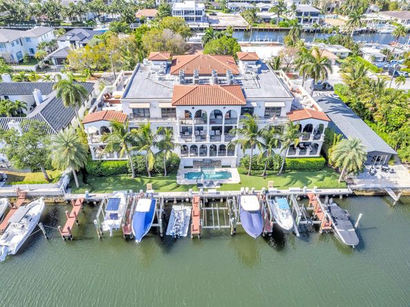 1532 SE 12th St 304, Fort Lauderdale FL 33316