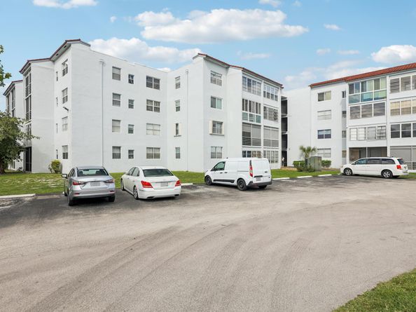 2860 Somerset Drive 307k, Lauderdale Lakes FL 33311