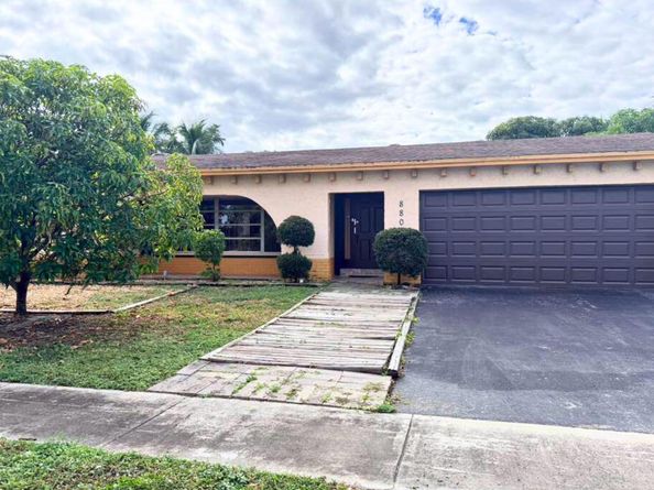 8800 NW 3 St, Pembroke Pines FL 33024