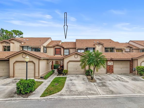 600 Crosswinds Drive C2, Greenacres FL 33413