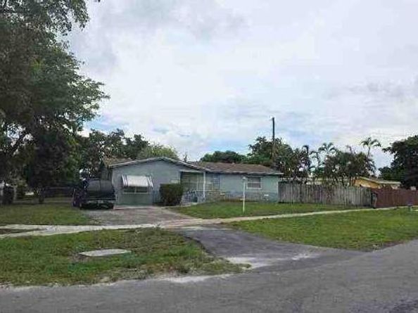 3451 NW 41st St, Lauderdale Lakes FL 33309