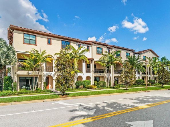 7115 Edison Place, Palm Beach Gardens FL 33418