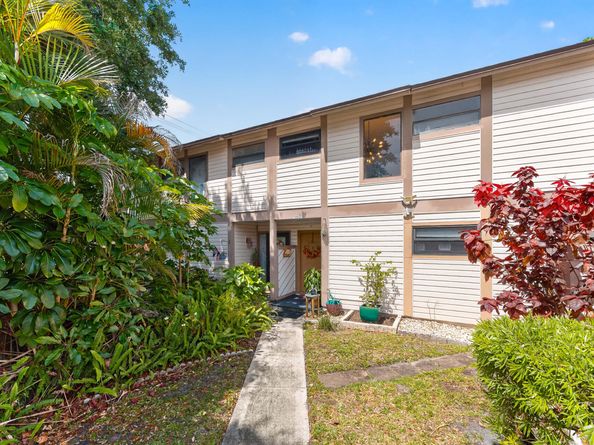 124 Sherwood Circle 11b, Jupiter FL 33458