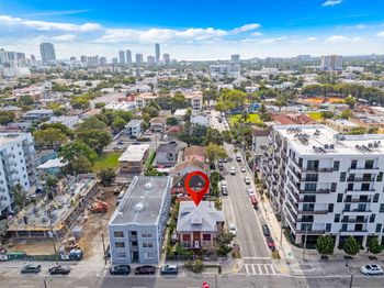676 SW 1st Street