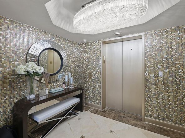 2600 Island Boulevard 1006, Aventura FL 33160