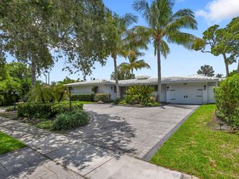 901 SE 12th Avenue