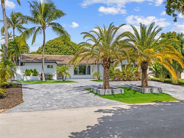 1701 SW 3rd Avenue, Pompano Beach FL 33060