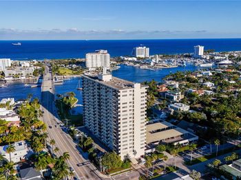 2500 E Las Olas Blvd