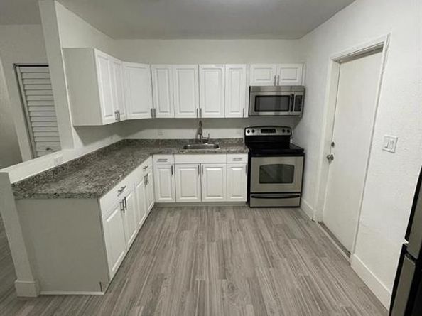 2840 NW 8th St, Fort Lauderdale FL 33311