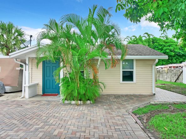 5271 Wallis Road, West Palm Beach FL 33415