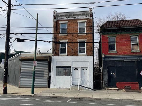 4602 Lancaster Avenue, Philadelphia PA 19131