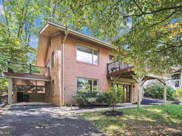 11221 S Shore Road, Reston VA 20190