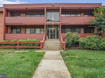 1509 S George Mason Drive