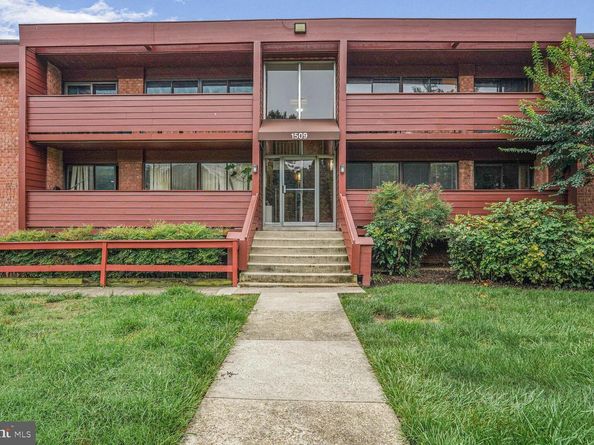 1509 S George Mason Drive 1, Arlington VA 22204