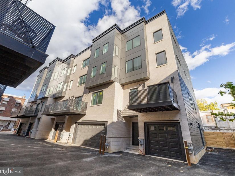 706 Latona Street F, Philadelphia PA 19147