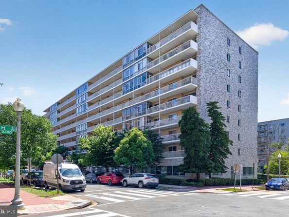 730 24TH Street NW 512, Washington DC 20037