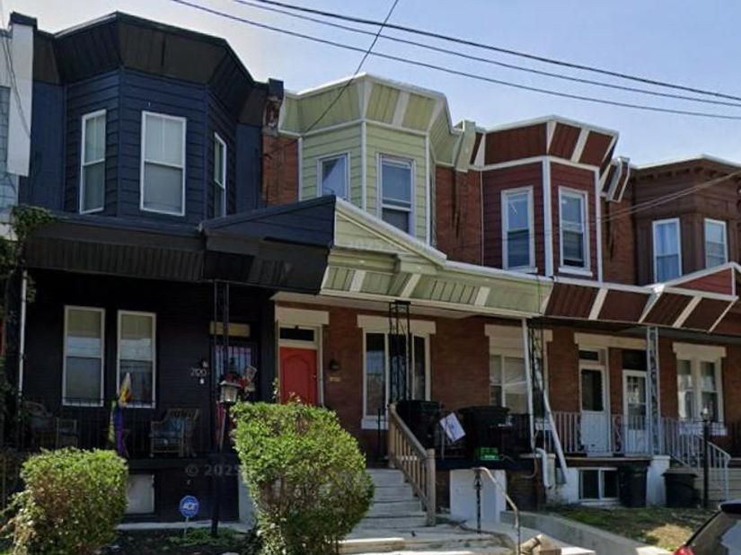 2122 W Estaugh Street, Philadelphia PA 19140