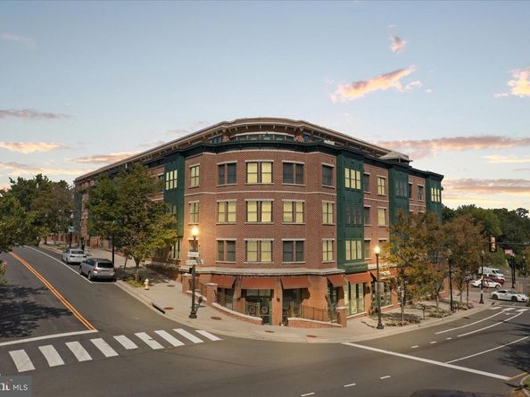 2101 N Monroe Street 111, Arlington VA 22207