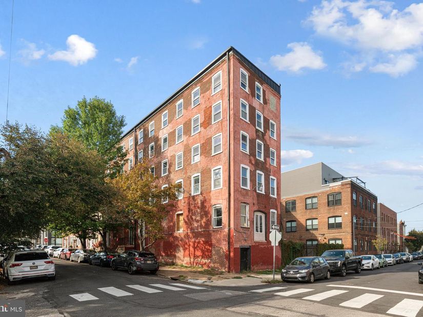 153 W Jefferson Street, Philadelphia PA 19122