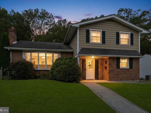 1028 Norvelt Drive, Philadelphia PA 19115