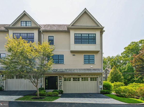 13 Overlea Way, Erdenheim PA 19038