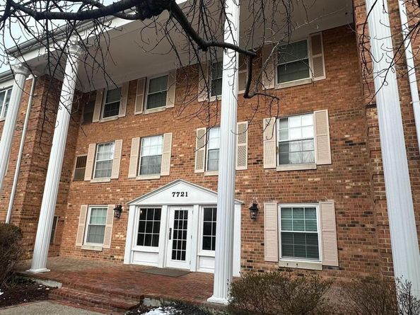 7721 Tremayne Place 215, Mclean VA 22102