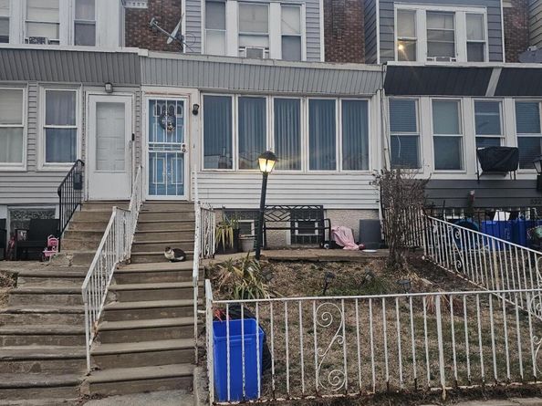 5329 Willows Avenue, Philadelphia PA 19143