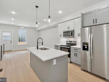 518 W Susquehanna Avenue