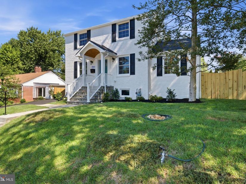 4963 34TH Street N, Arlington VA 22207