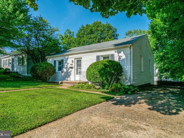 1404 N Roosevelt Street N, Arlington VA 22205