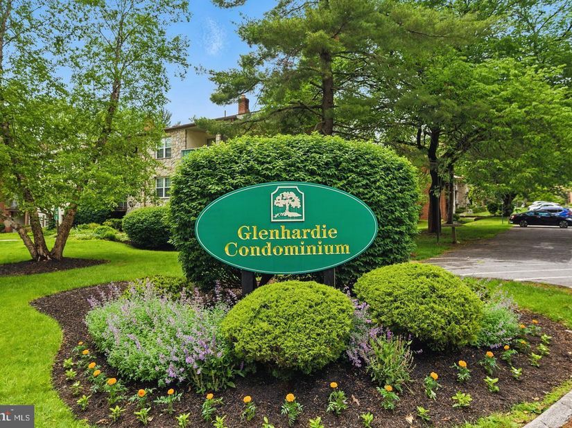 326 Drummers Lane 326, Wayne PA 19087